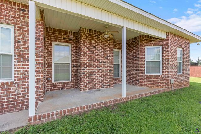 217 Caleb Way, Byron, GA 31008
