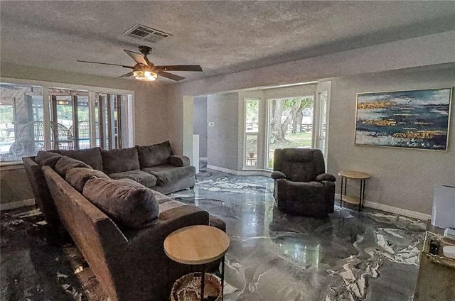 5205 FIVE ACRE ROAD, Plant City, FL 33565