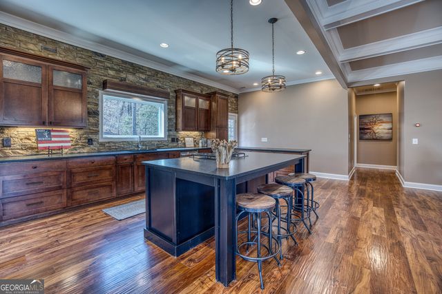 112 Springhill Lane, Clarkesville, GA 30523