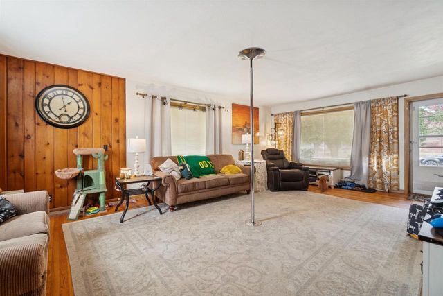 1424 Roosevelt Avenue, Beloit, WI 53511