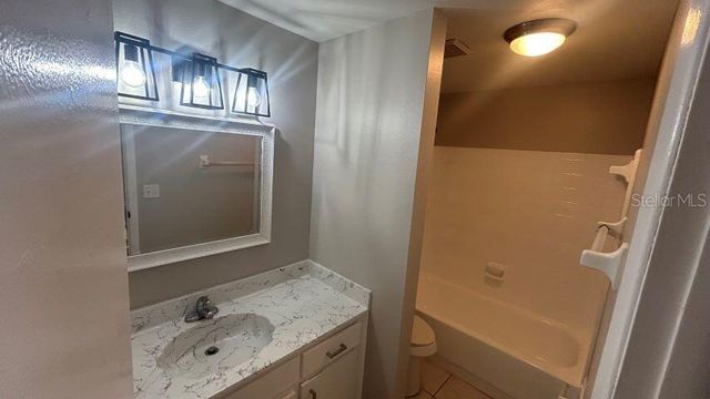 3216 SADDLEBROOK AVENUE, Tampa, FL 33618