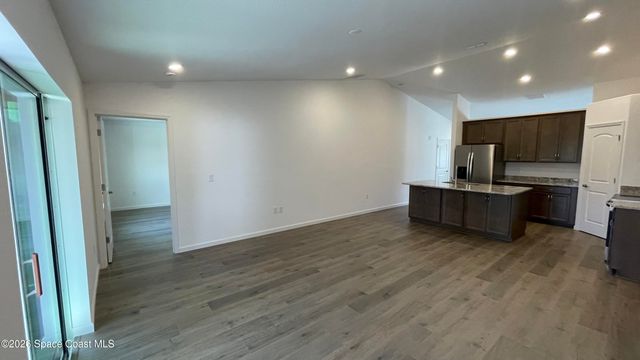 1872 Brookside Street NE, Palm Bay, FL 32907