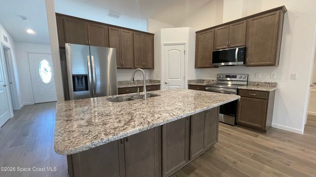 1872 Brookside Street NE, Palm Bay, FL 32907