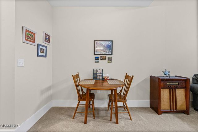 137 Front Street APT 208, Schenectady, NY 12305