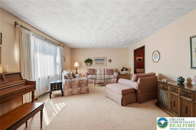 1029 Hawthorn Road, Salisbury Twp, PA 18103