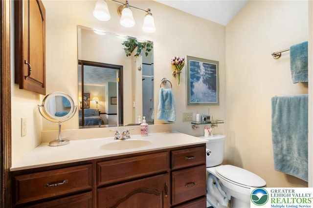 1029 Hawthorn Road, Salisbury Twp, PA 18103