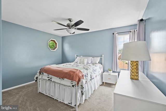 3 DOWNING LN, Sewell, NJ 08080