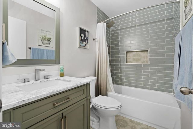 3 DOWNING LN, Sewell, NJ 08080