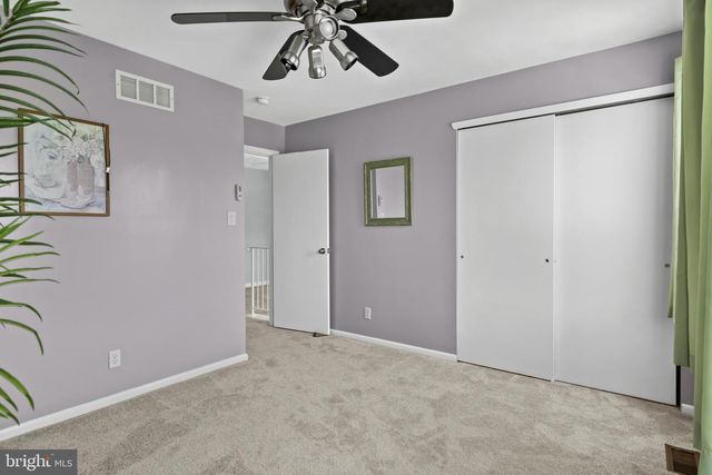 3 DOWNING LN, Sewell, NJ 08080