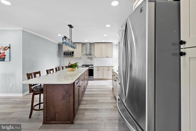 3 DOWNING LN, Sewell, NJ 08080