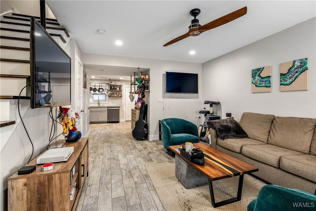 1100 14th A4, Tuscaloosa, AL 35401