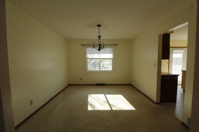 7297 Montmorency Drive, Rockford, IL 61108