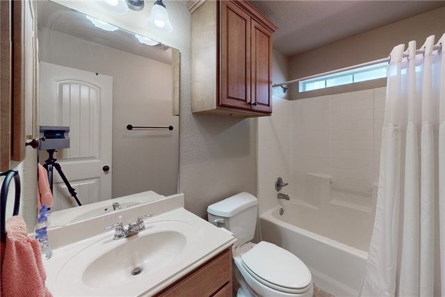 4306 Spring Hill Drive, College Station, TX 77845