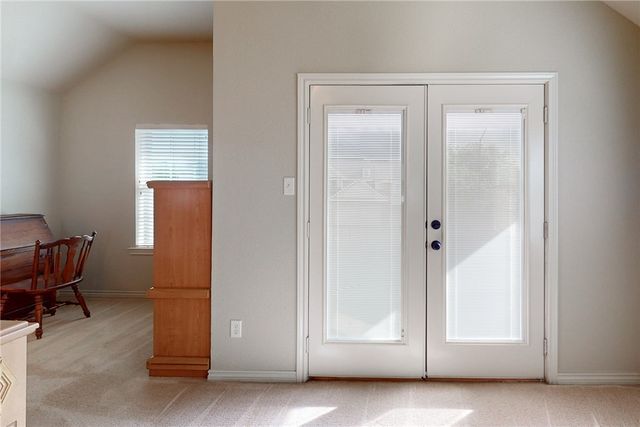 4306 Spring Hill Drive, College Station, TX 77845
