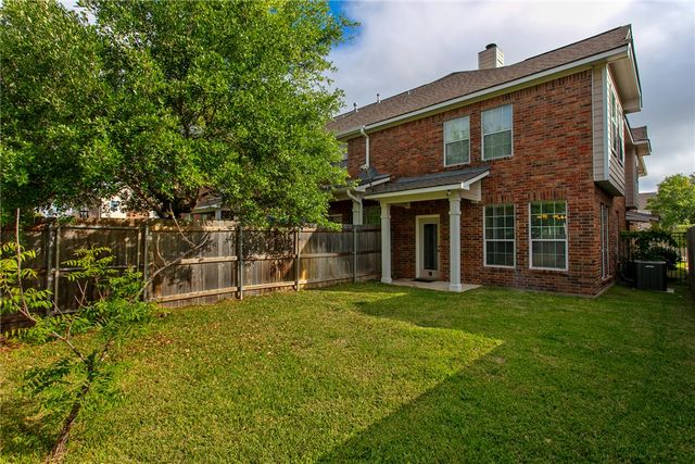 4306 Spring Hill Drive, College Station, TX 77845