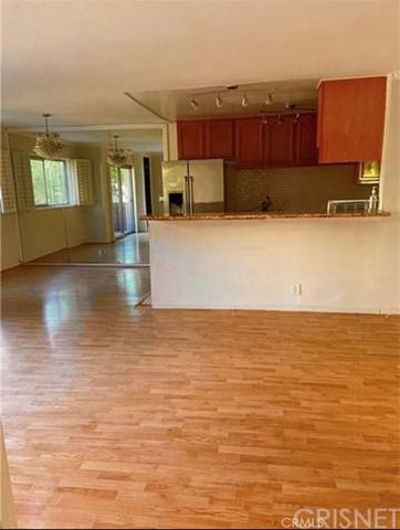 5403 Newcastle 8, Encino, CA 91316