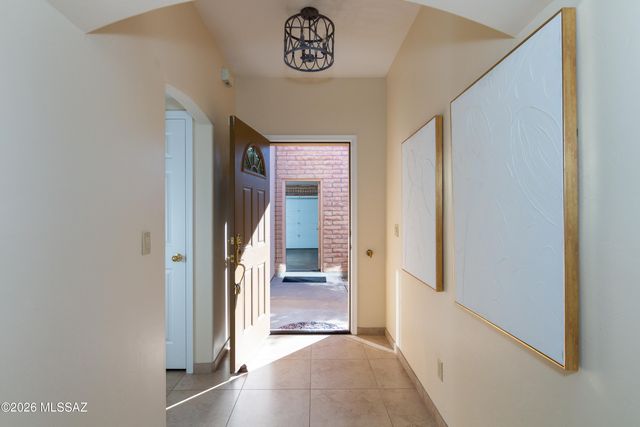 263 E Crooked Stick Drive, Tucson, AZ 85737