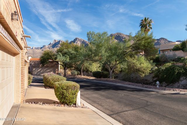 263 E Crooked Stick Drive, Tucson, AZ 85737