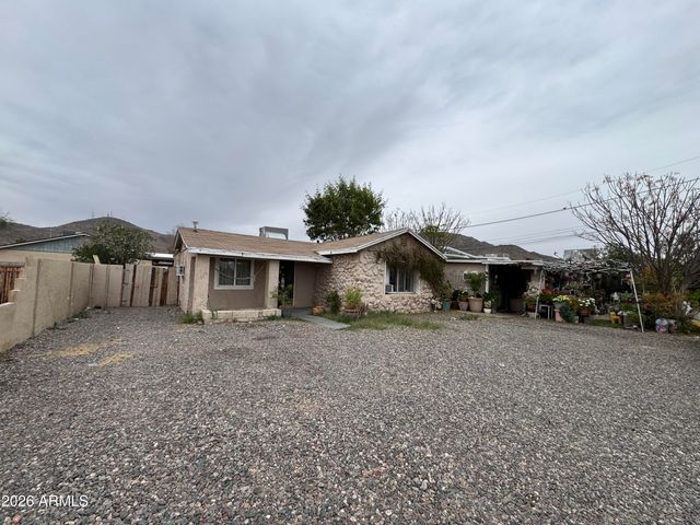 740 W CINNABAR Avenue, Phoenix, AZ 85021