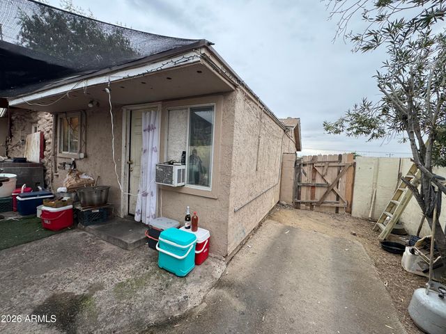 740 W CINNABAR Avenue, Phoenix, AZ 85021