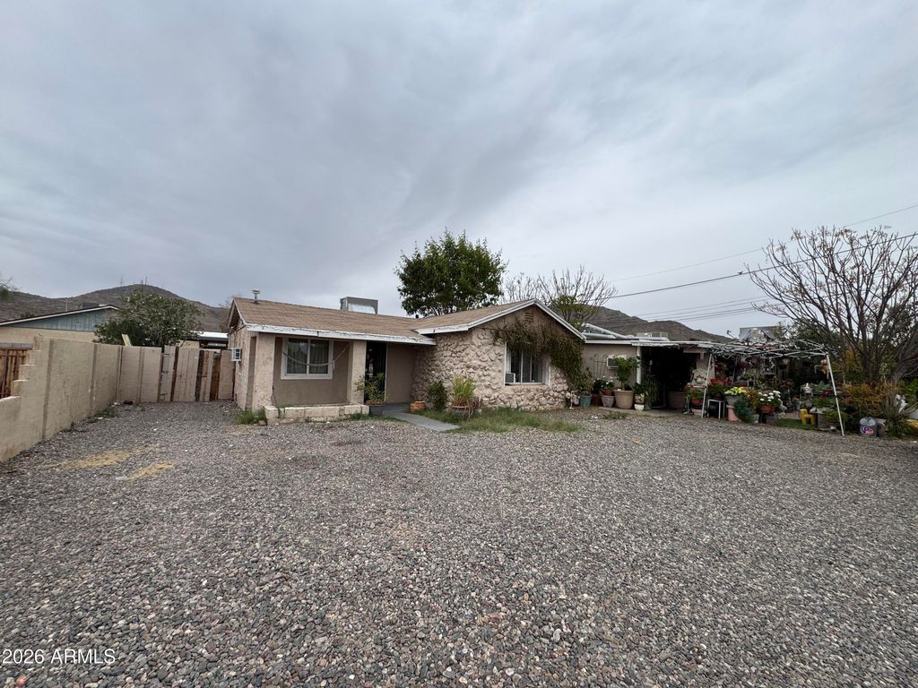 740 W CINNABAR Avenue, Phoenix, AZ 85021 — photo 3