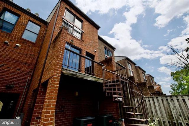 1818 BRYANT ST NE, Washington, DC 20018