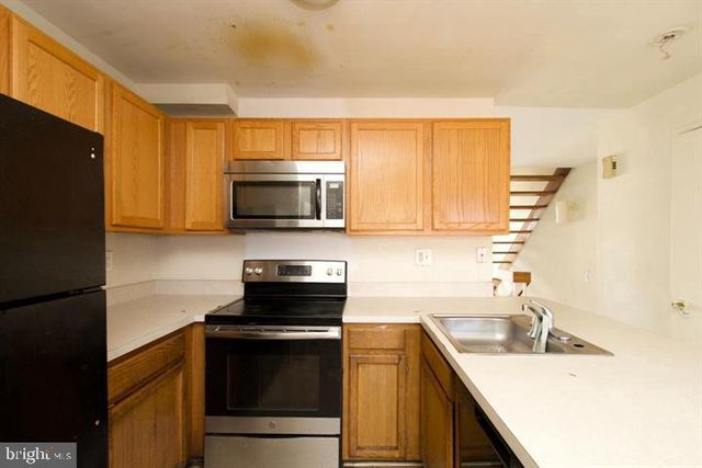 1818 BRYANT ST NE, Washington, DC 20018