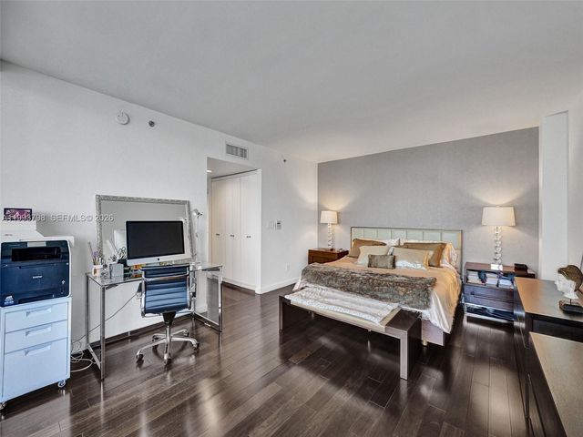 7000 Island Blvd 1207, Aventura, FL 33160