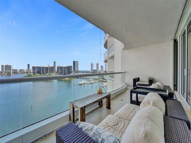 7000 Island Blvd 1207, Aventura, FL 33160