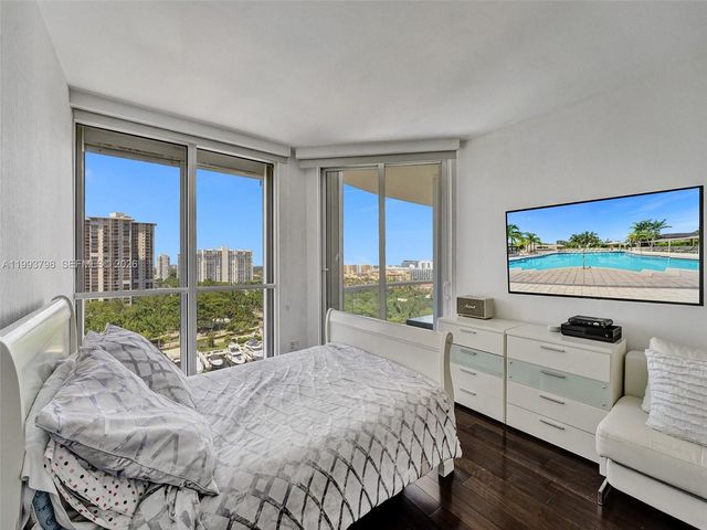 7000 Island Blvd 1207, Aventura, FL 33160