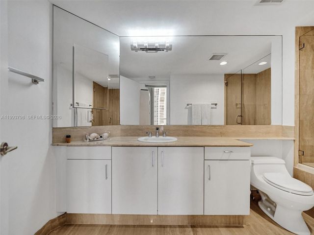 7000 Island Blvd 1207, Aventura, FL 33160