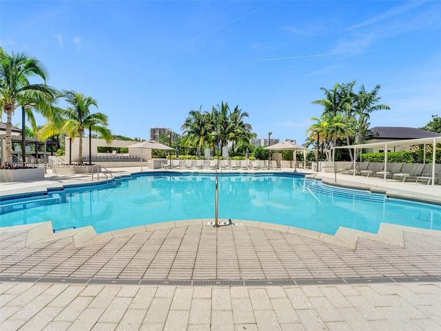 7000 Island Blvd 1207, Aventura, FL 33160