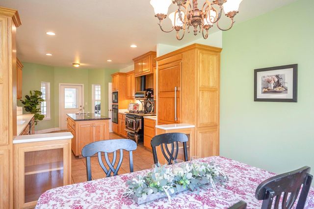 4880 Montaire Dr, Shingle Springs, CA 95682