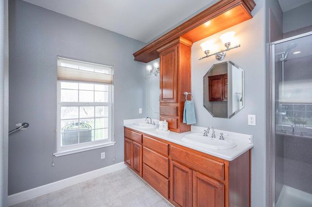 4880 Montaire Dr, Shingle Springs, CA 95682