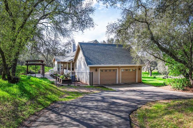 4880 Montaire Dr, Shingle Springs, CA 95682