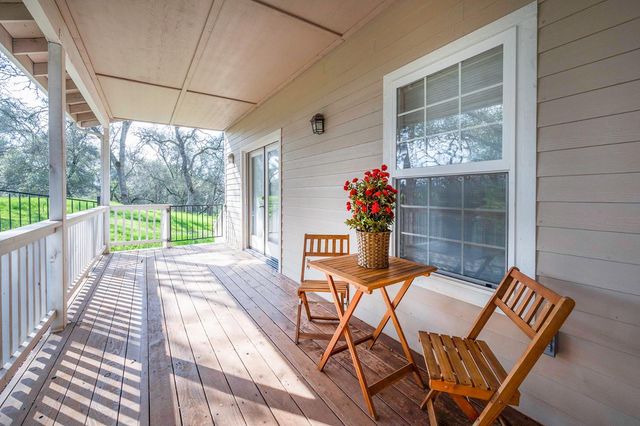 4880 Montaire Dr, Shingle Springs, CA 95682