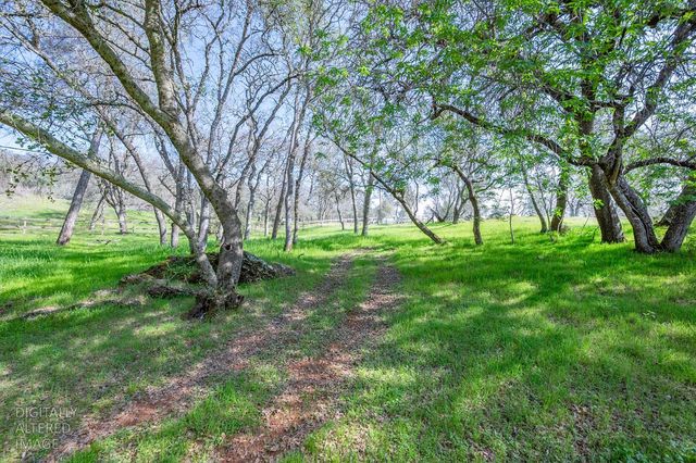 4880 Montaire Dr, Shingle Springs, CA 95682