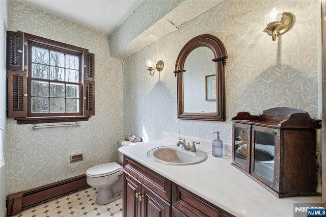 258 Highwood Avenue, Tenafly, NJ 07670