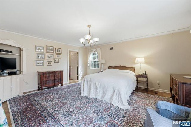 258 Highwood Avenue, Tenafly, NJ 07670