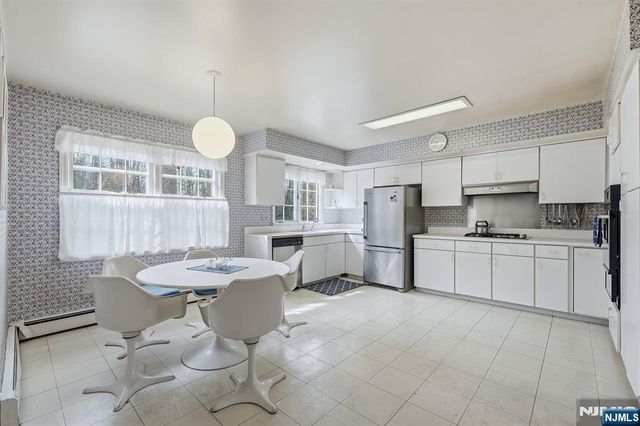 258 Highwood Avenue, Tenafly, NJ 07670