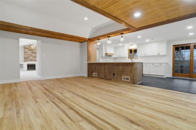 223 Vaneal Rd, South Franklin, PA 15301