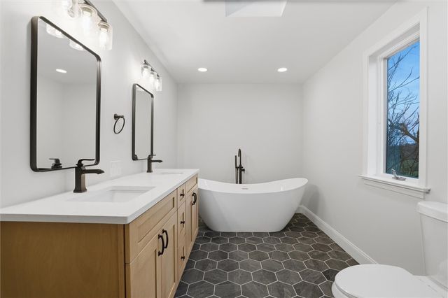 223 Vaneal Rd, South Franklin, PA 15301