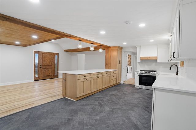 223 Vaneal Rd, South Franklin, PA 15301