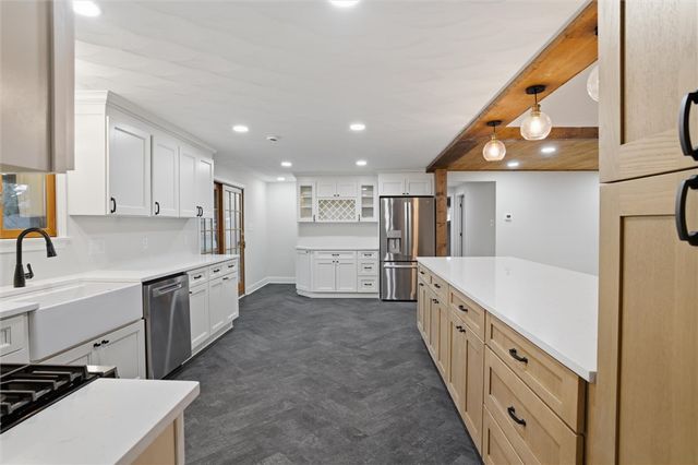 223 Vaneal Rd, South Franklin, PA 15301