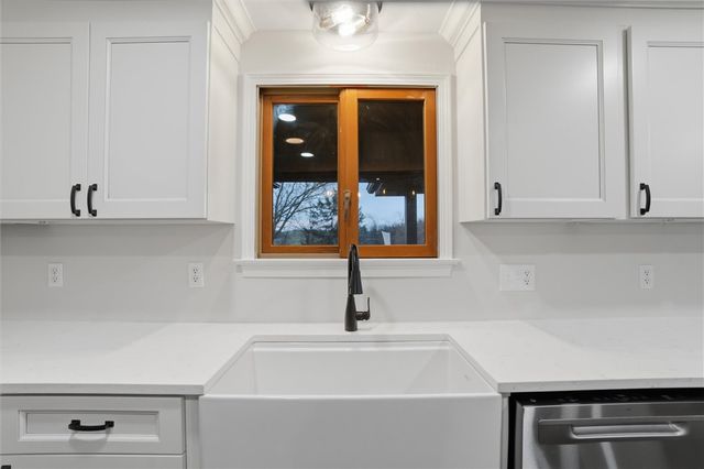 223 Vaneal Rd, South Franklin, PA 15301