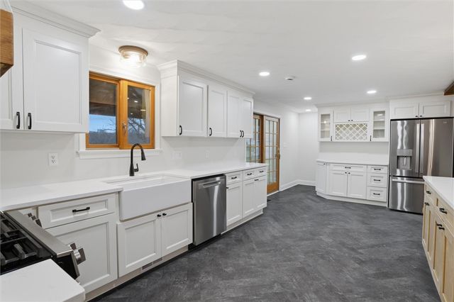 223 Vaneal Rd, South Franklin, PA 15301