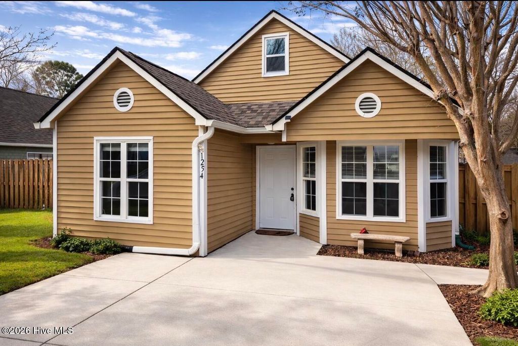 1254 Shipyard Boulevard, Wilmington, NC 28412