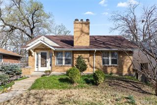 810 N Rock Hill Road, Rock Hill, MO 63119