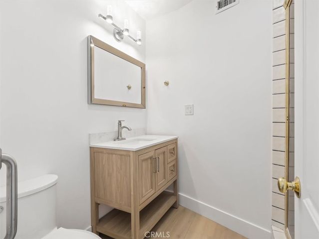 23119 Gainford Street, Woodland Hills, CA 91364