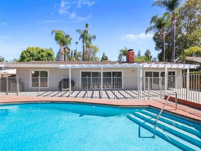 23119 Gainford Street, Woodland Hills, CA 91364